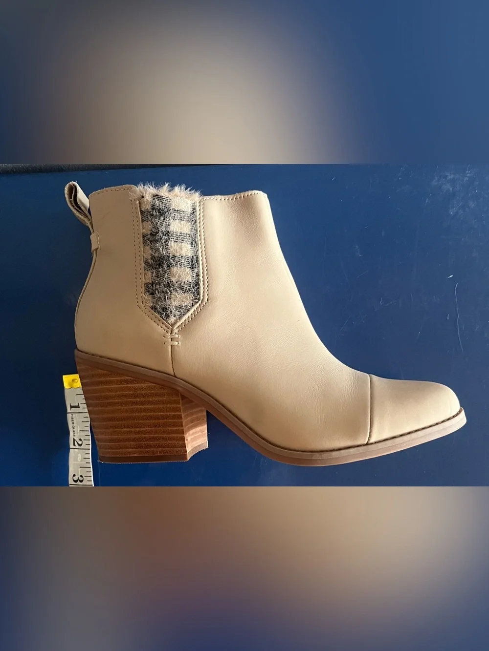 TOMS Everly booties feature  plaid panel and a comfortable block heel Sz.7